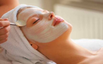 Radiant Skin: A Step-by-Step Skin Care Guide